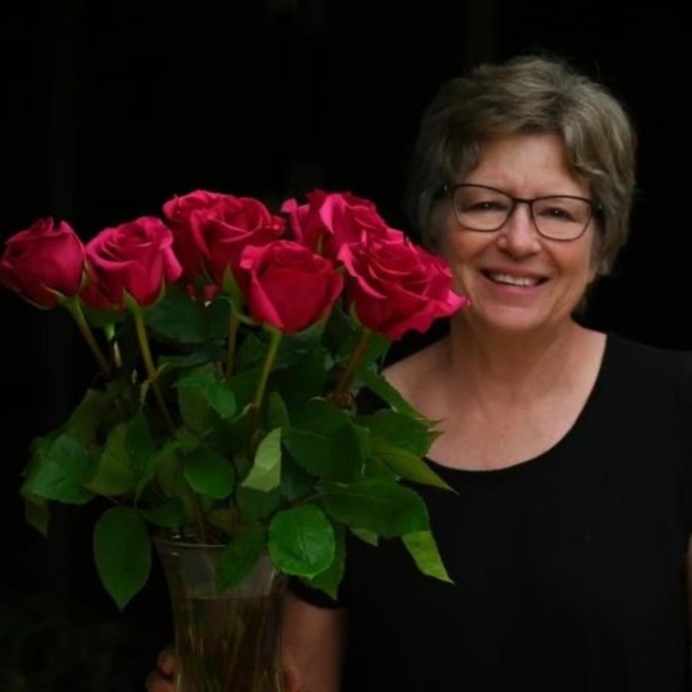 Meet your Posher, Debbie